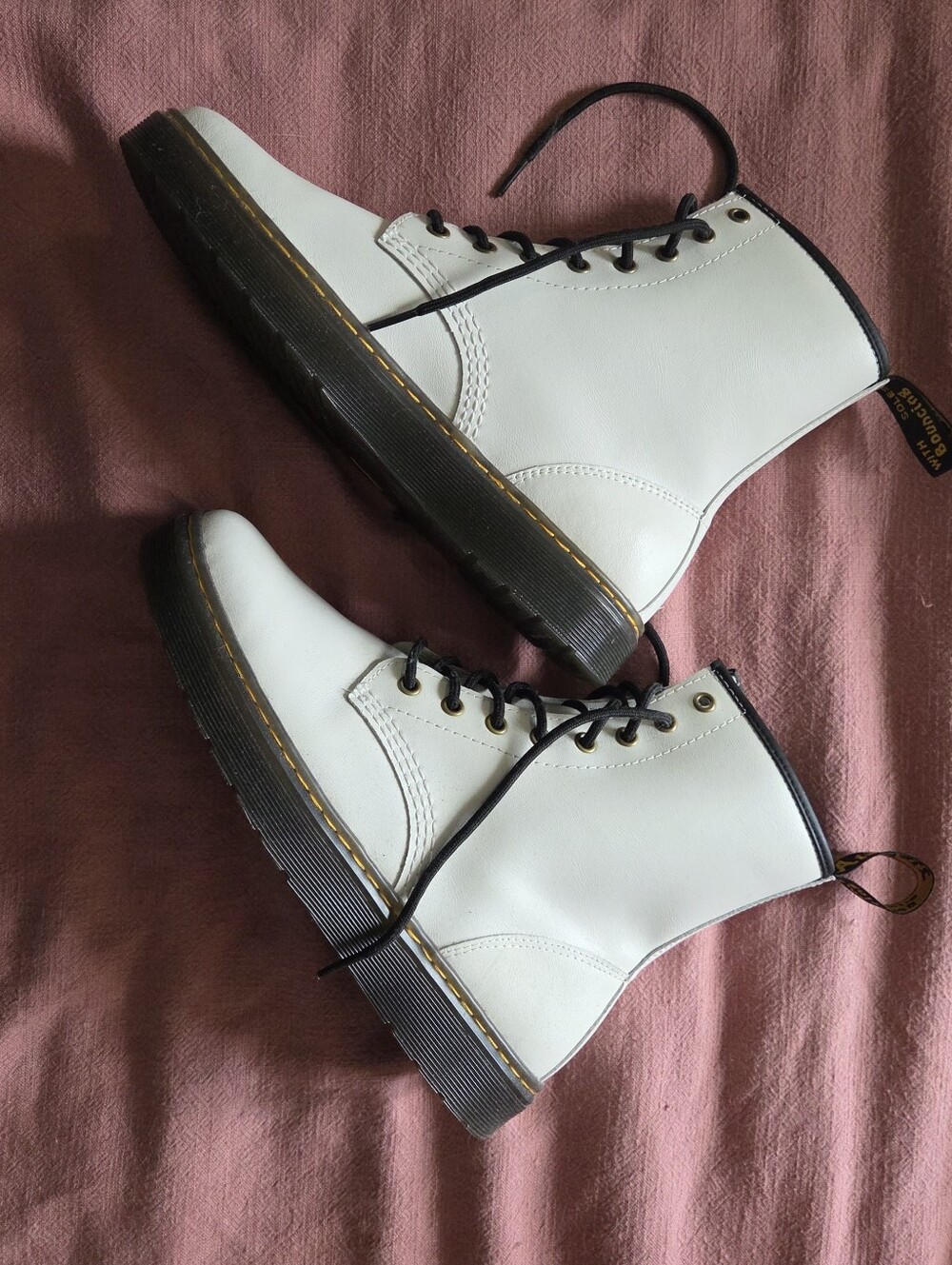 Dr. Martens Women's Zavala 8-eyelet Combat Boots M10/L11 White Leather $130